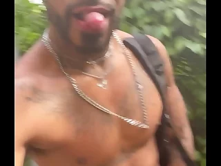 Schwarzer Tourist knallt Rio de Janeiro hotties auf dem Arpoador trail